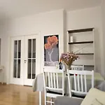 Warm Lake Apartament