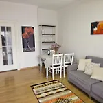 Warm Lake Apartament