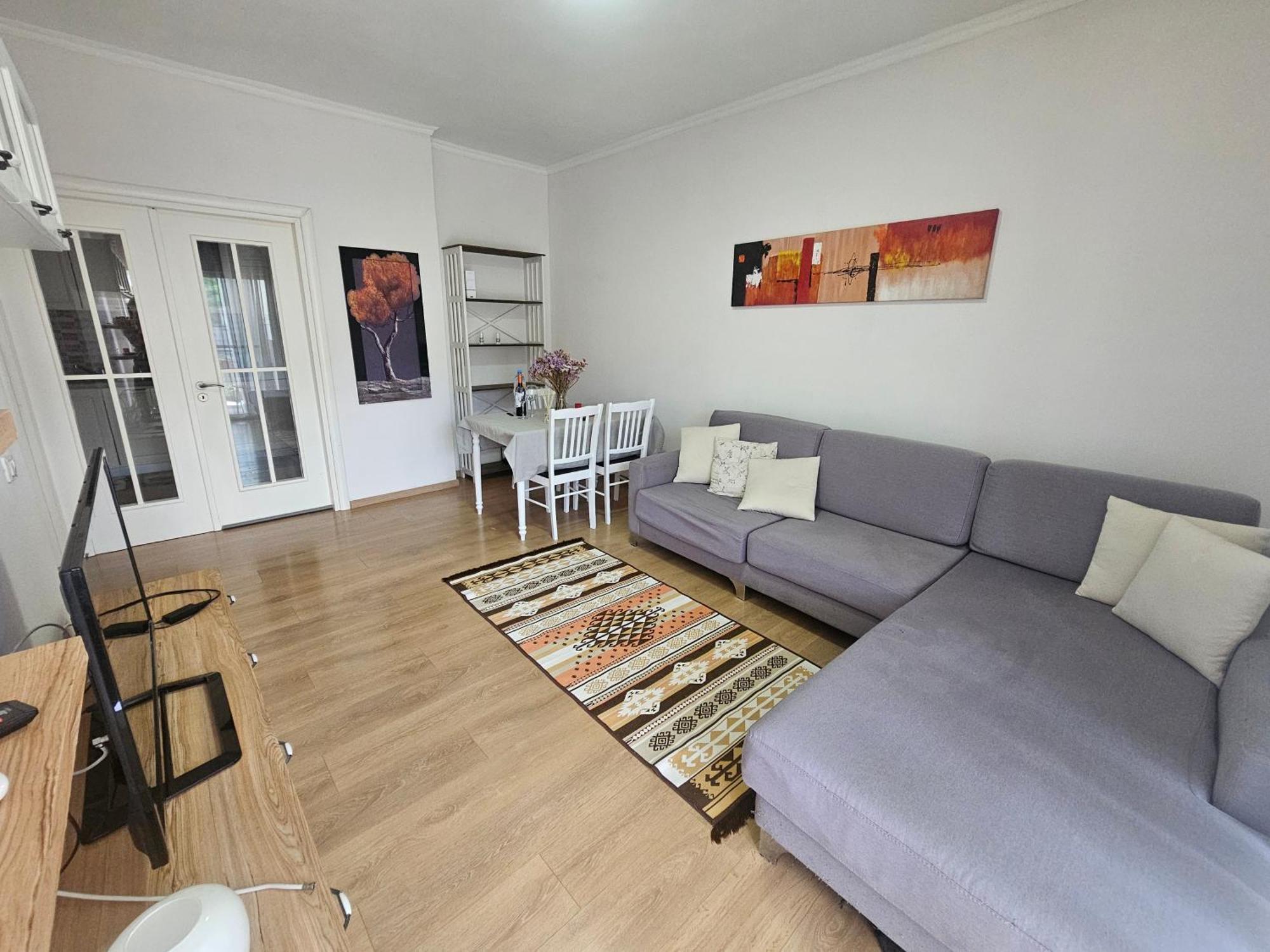 Apartment Warm *