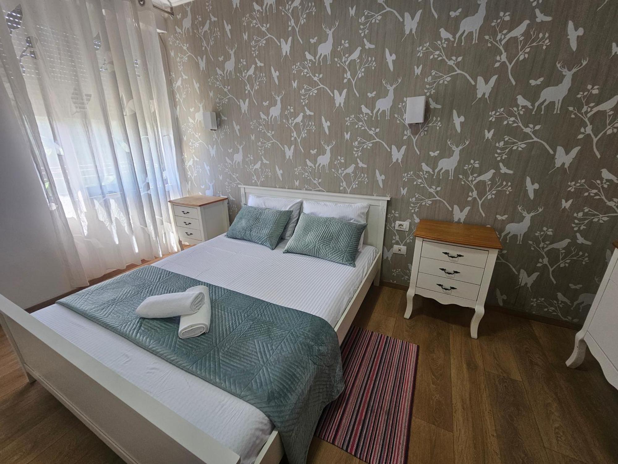 Apartment Warm Tirana